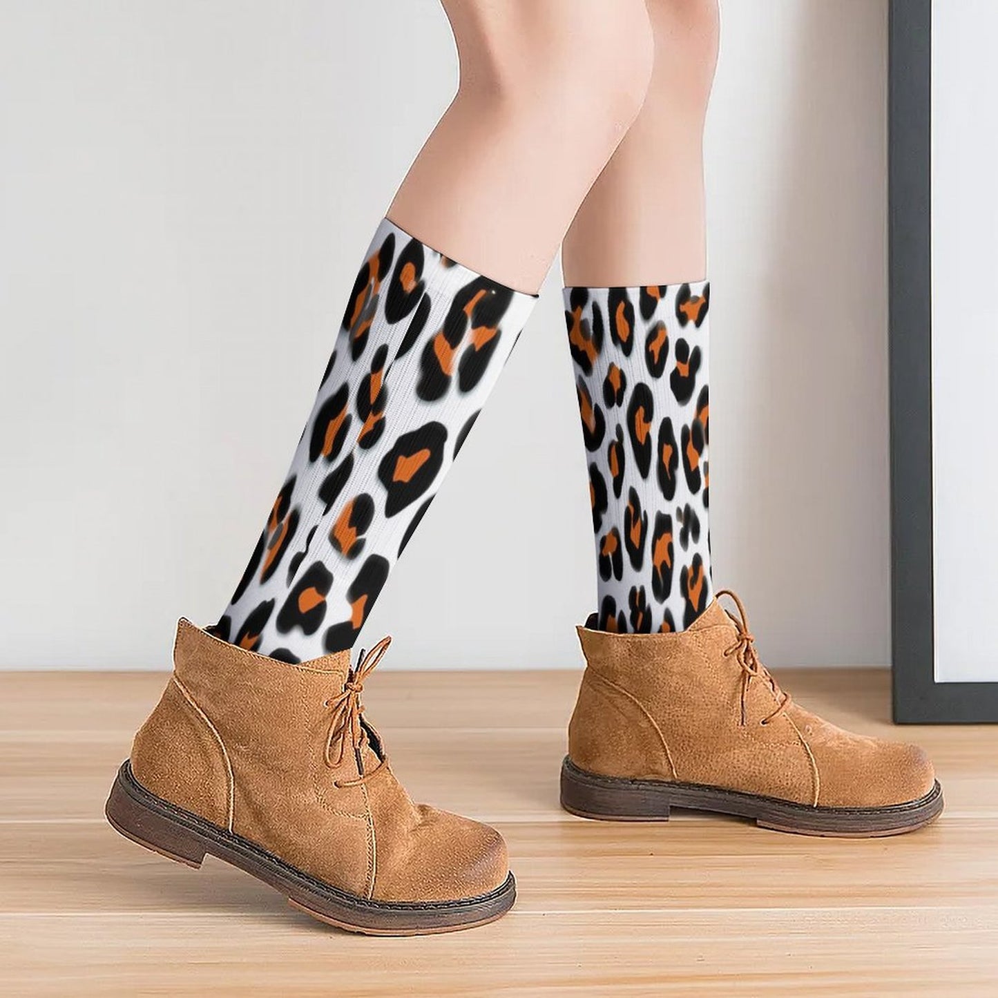 Chaussettes montantes motif léopard – respirantes & confort mollets – impression all-over | Big Smiles