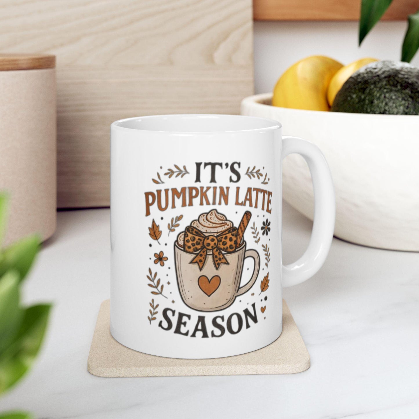 Mug Pumpkin Latte Season — tasse café d’automne, cadeau Halloween, maison bureau, déco cozy céramique 330ml - 11oz