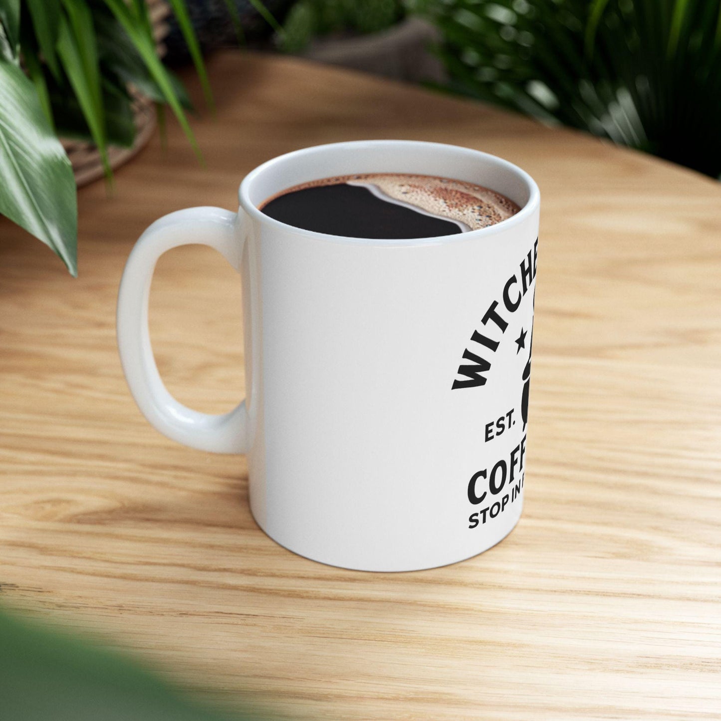 La tasse Witches Brew—cocooning et frissons, à parts égales. 330ml / 440ml - 11oz / 15oz