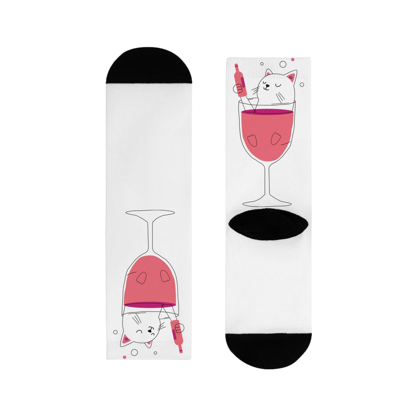 Chaussettes « Whimsical Cat » – crew imprimées, chat & verre, fun party vibes