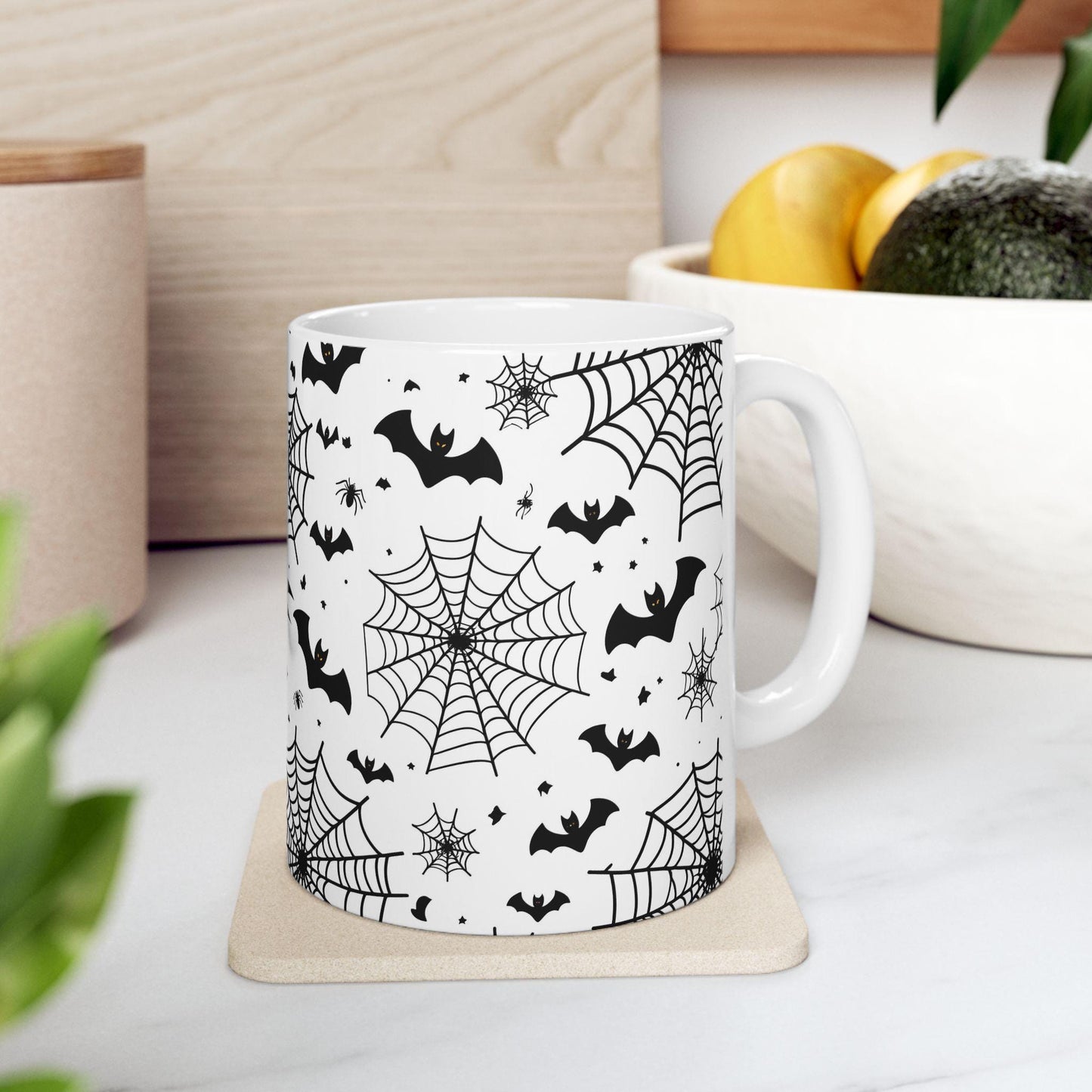 Mug Halloween 0.33L / 0.44 L avec chauves-souris et toiles d’araignée – Tasse effrayante | Cadeau Boo rétro | Pumpkin Spice Latte