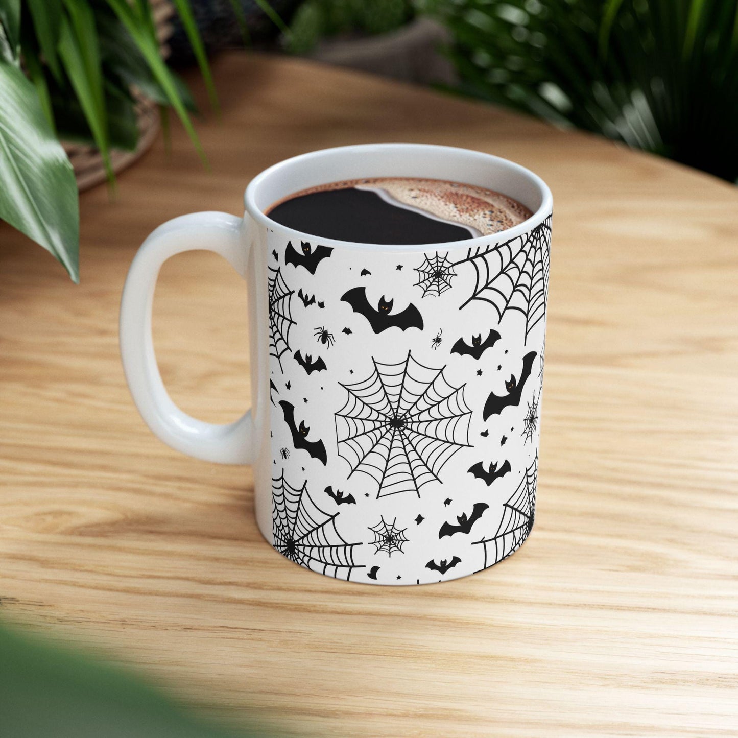 Mug Halloween 0.33L / 0.44 L avec chauves-souris et toiles d’araignée – Tasse effrayante | Cadeau Boo rétro | Pumpkin Spice Latte