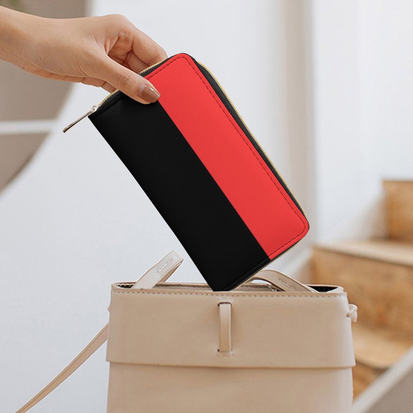 Portefeuille noir et rouge en cuir vegan haut de gamme – Élégance audacieuse et grande capacité - Big Smiles All Sizes